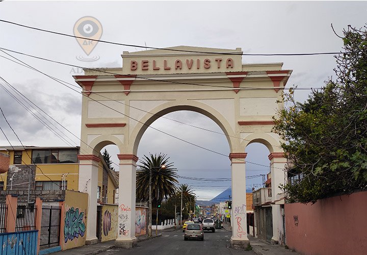 Monumento Arco de Bellavista (Riobamba, Ecuador)