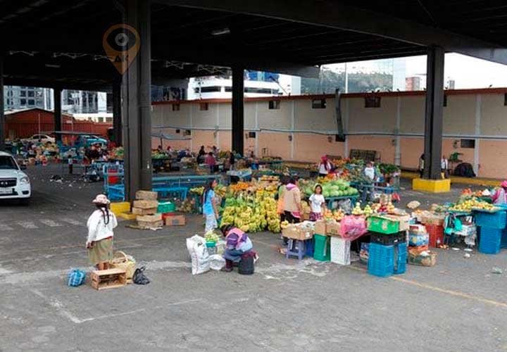 Mercado La Carolina (Quito, Ecuador)