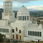 La Majestuosidad de la Catedral de Ambato [Ecuador]